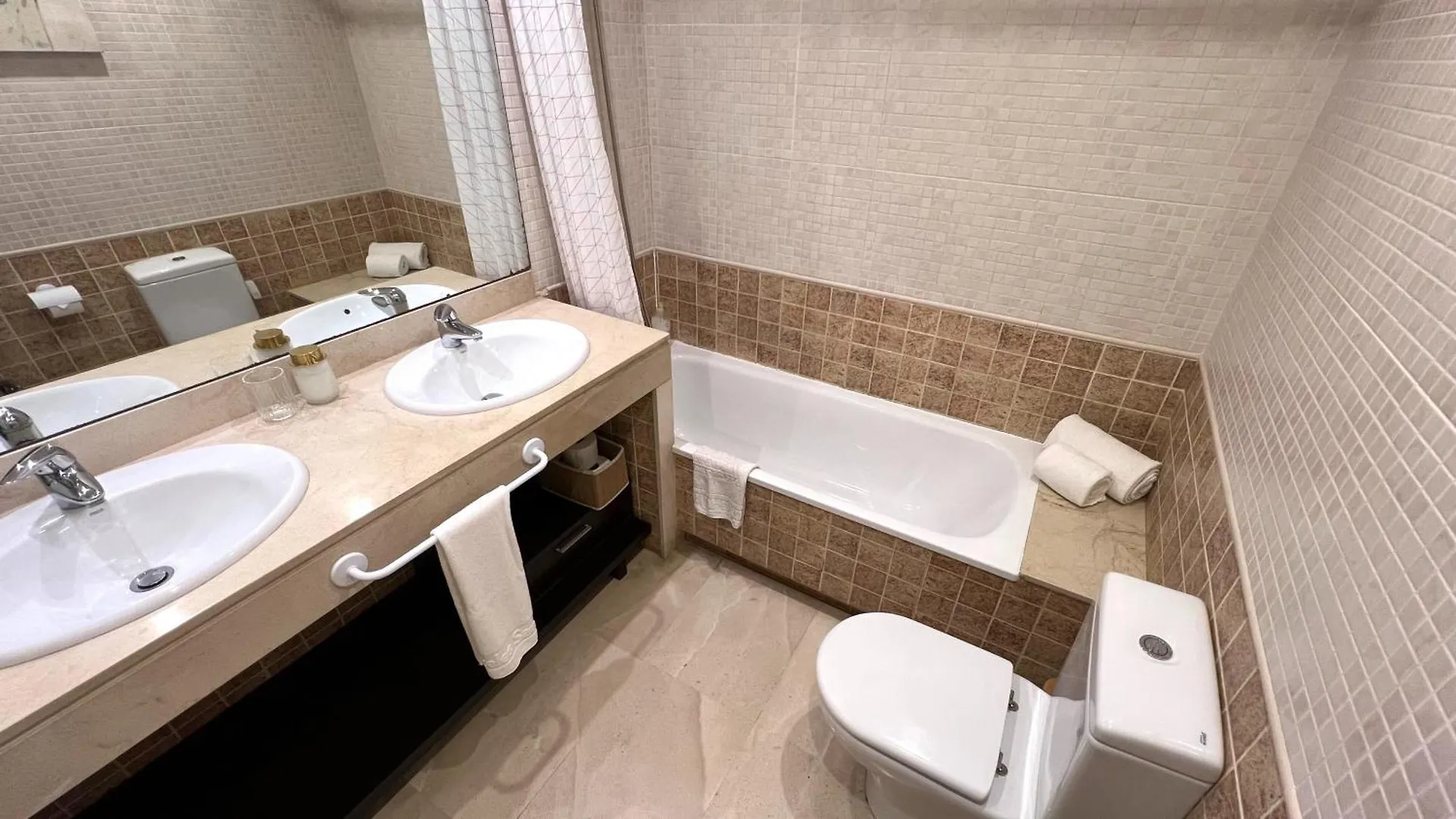 Retiro Urbano En Sants, Tu Hogar En Barcelona Apartment